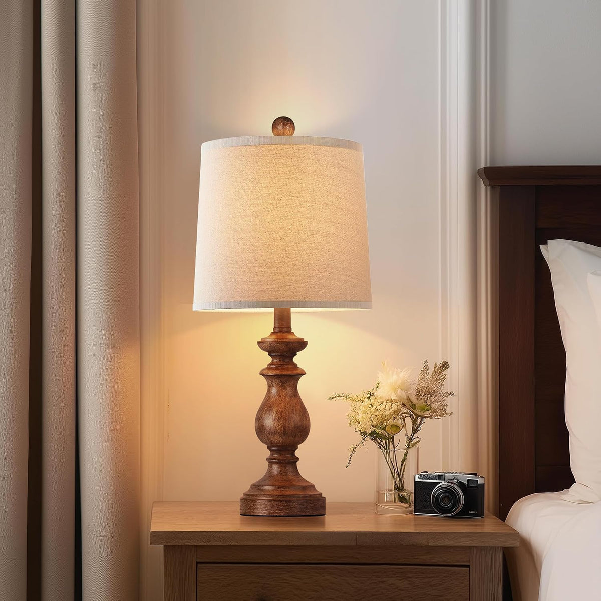 PARTPHONER Traditional Table Lamp Set of 2, Rustic Farmhouse Table Lamps for Living Room Bedroom, 22" Bedside Desk Lamps Vintage Nightstand Lamps with Linen Shades, Wood Grain